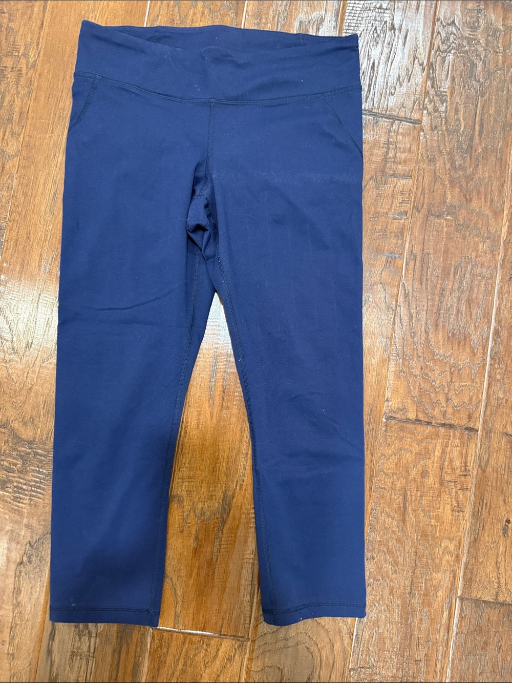 Under Armour HEATGEAR Womens Navy Capri Leggings